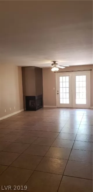 Photo #4: 2109414 Listing 