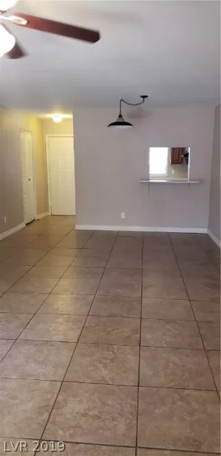 Photo #5: 2109414 Listing 