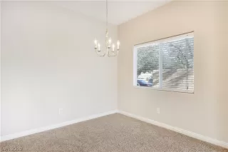 Photo #3: 2109417 Listing