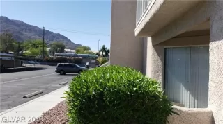 Photo #4: 2109437 Listing