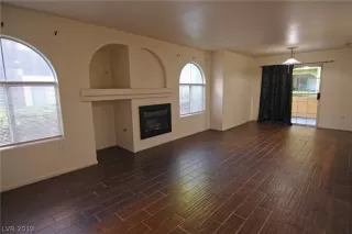 Photo #2: 2109454 Listing