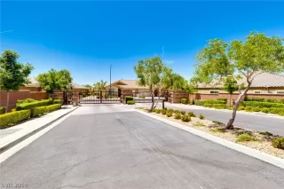 Photo #1: 2109457 Listing