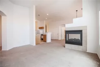 Photo #6: 2109484 Listing 