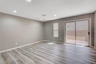 Photo #3: 2109492 Listing 