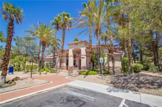 Photo #6: 2109515 Listing