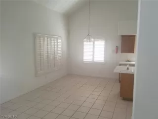 Photo #3: 2109516 Listing 