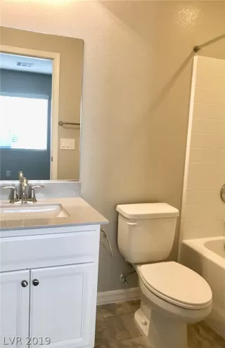 Photo #5: 2109525 Listing 