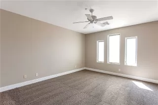 Photo #5: 2109558 Listing 