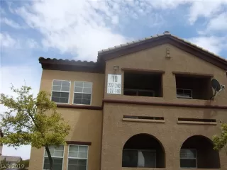 Photo #2: 2109591 Listing 