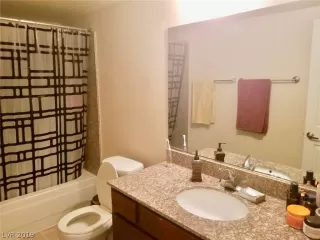 Photo #5: 2109627 Listing 