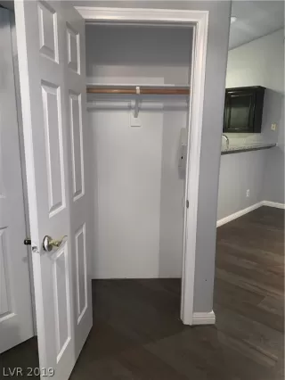 Photo #2: 2109678 Listing 