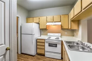 Photo #1: 2109688 Listing 