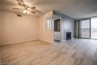 Photo #2: 2109746 Listing