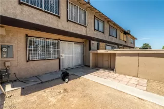 Photo #1: 2109822 Listing