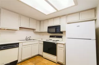 Photo #4: 2109868 Listing 