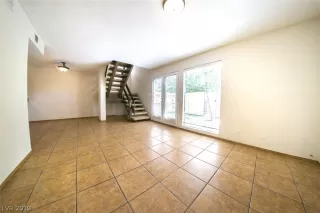 Photo #1: 2109898 Listing 