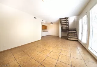 Photo #2: 2109898 Listing 