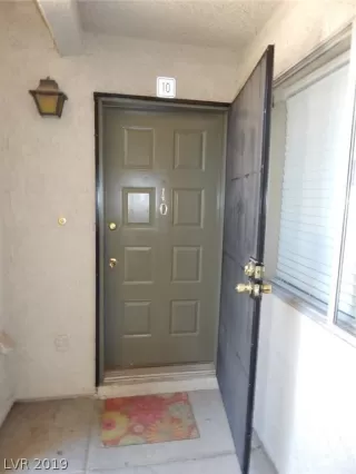 Photo #2: 2109899 Listing