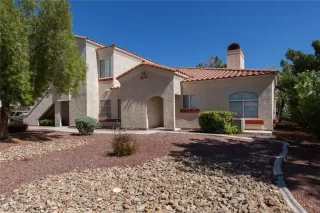 Photo #1: 2109922 Listing