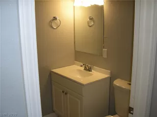 Photo #5: 2109982 Listing 