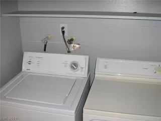 Photo #6: 2109982 Listing 