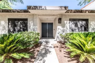 Photo #1: 2110024 Listing