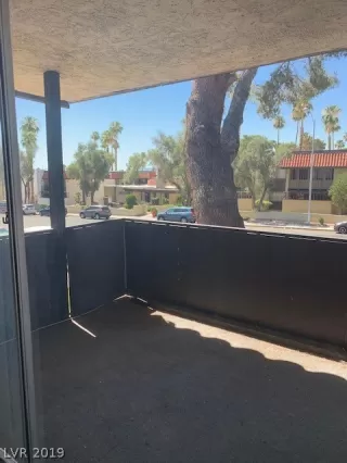 Photo #4: 2110026 Listing 