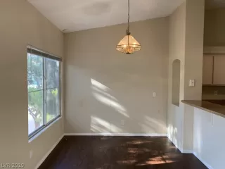 Photo #5: 2110075 Listing 