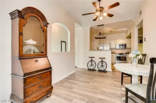 Photo #6: 2110126 Listing