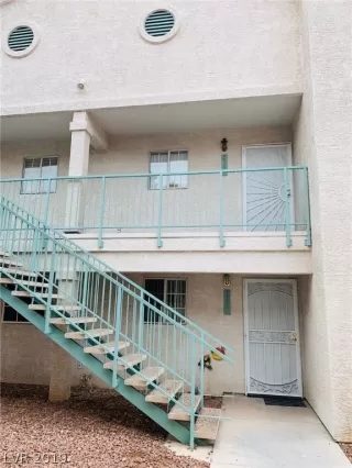 Photo #2: 2110152 Listing