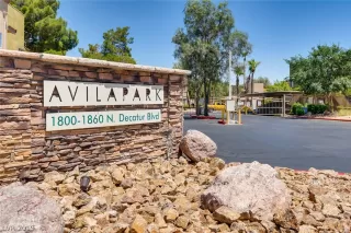 Photo #1: 2110180 Listing 