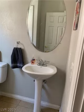 Photo #2: 2110194 Listing