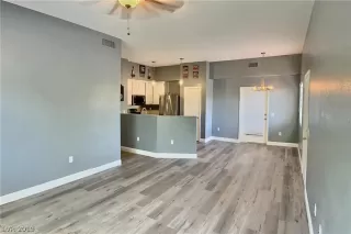 Photo #1: 2110244 Listing