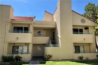 Photo #1: 2110245 Listing 