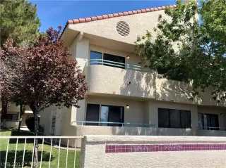 Photo #3: 2110245 Listing 