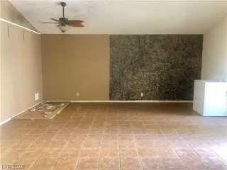 Photo #4: 2110245 Listing 