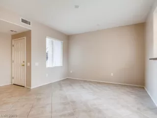 Photo #2: 2110255 Listing