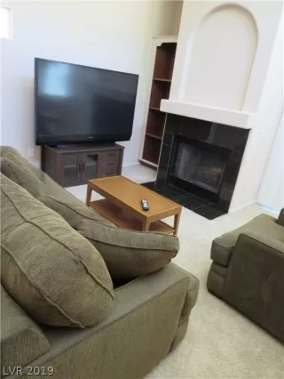 Photo #5: 2110266 Listing 