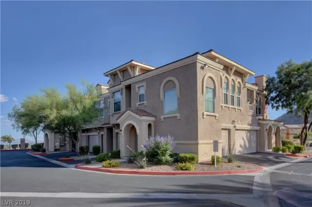 MLS: 2110272 Condo For Sale