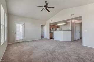 Photo #6: 2110272 Listing 