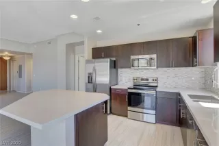 Photo #2: 2110280 Listing 