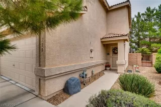 Photo #1: 2110298 Listing 