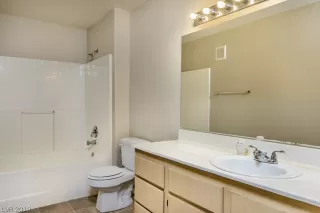 Photo #6: 2110373 Listing