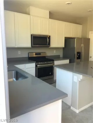 Photo #1: 2110431 Listing