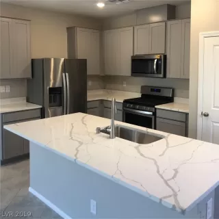Photo #1: 2110443 Listing