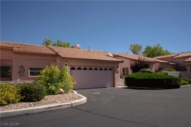 MLS: 2110464 Condo For Sale