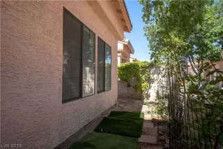 Photo #6: 2110464 Listing