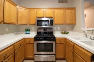 Photo #2: 2110502 Listing 
