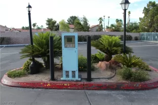 Photo #5: 2110503 Listing 