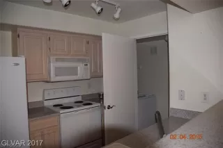 Photo #2: 2110607 Listing